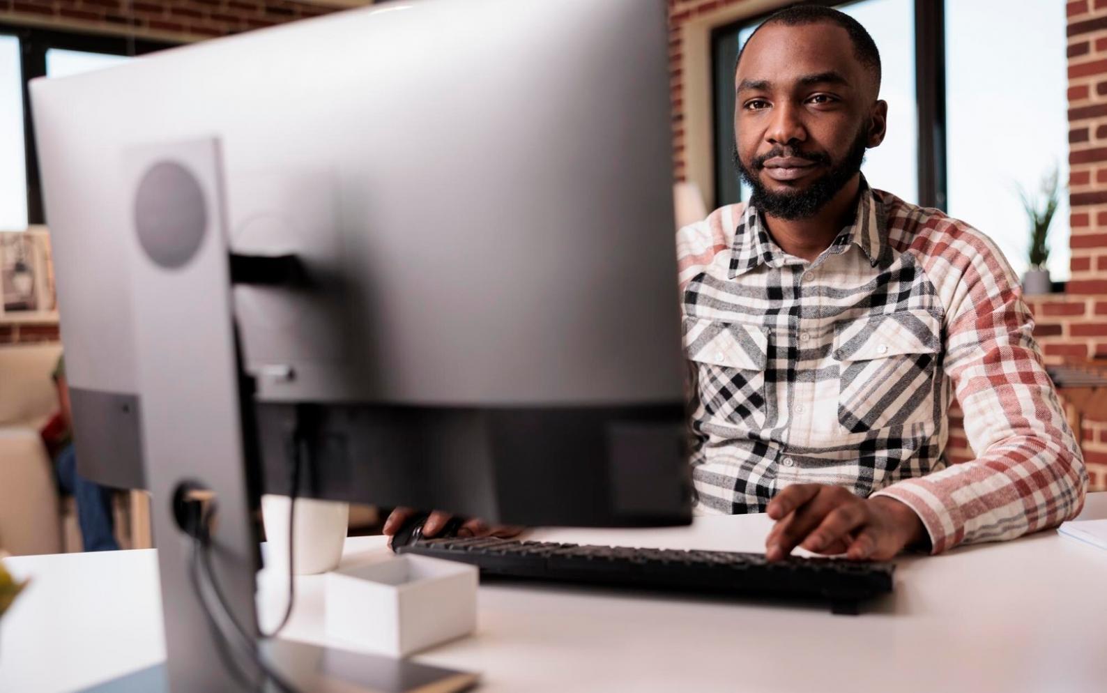 Healthcare professional using secure mobile platform for patient data access